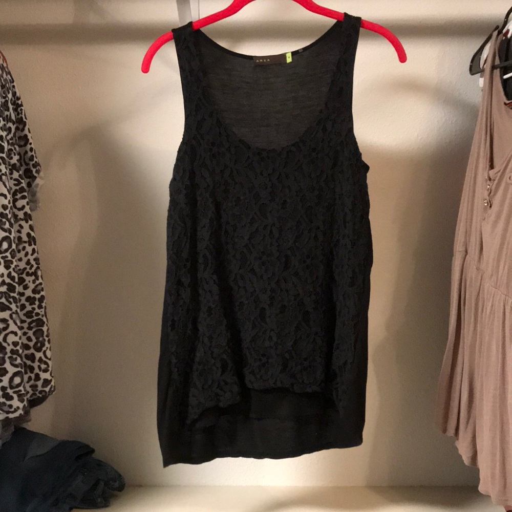 Lace tank-lined